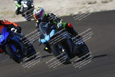 media/Sep-20-2025-TrackDaz (Sat) [[27f0cde673]]/B Group/1020am (Turn 3)/